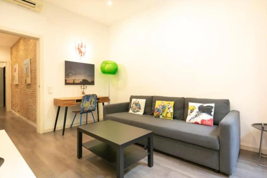 Canela Homes Barcelona Urquinaona Екстериор снимка