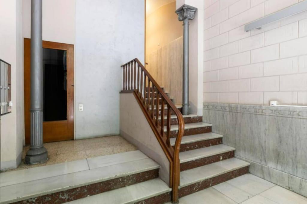 Canela Homes Barcelona Urquinaona Екстериор снимка